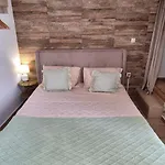 Bed & Breakfast O Quintal Carvoeiro (Lagoa)