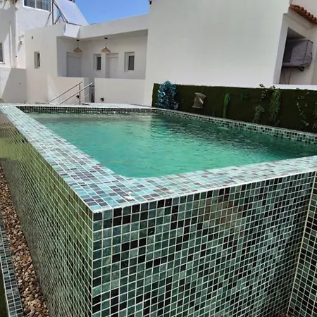 住宿加早餐酒店 O Quintal