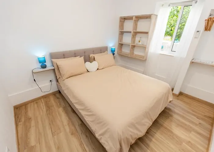Bed and breakfast O Quintal Carvoeiro (Lagoa)