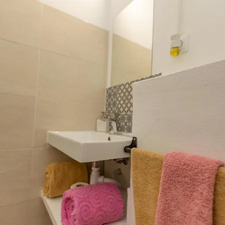 O Quintal Bed & Breakfast *