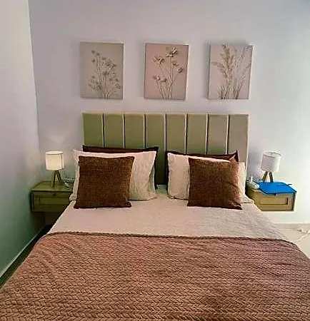 Bed & Breakfast O Quintal Carvoeiro (Lagoa)